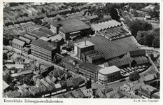 14660 Luchtfoto van het gebouwencomplex van de N.V. Koninklijke Sajet- en Vijfschachtfabriek v/h Wed. D.S. van Schuppen ...